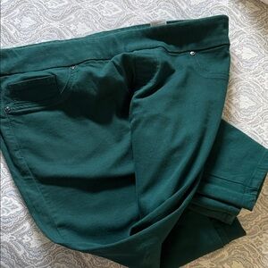 Chicos Green Jeggings